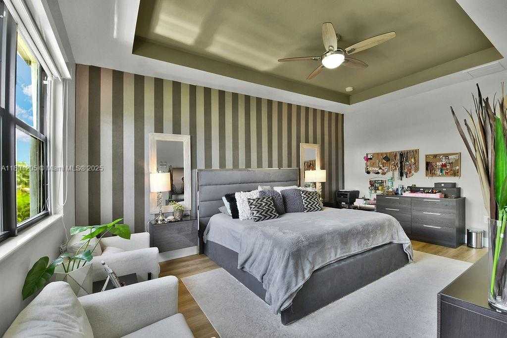 Small Image of 15678 NORTH WEST 91ST CT, Miami Lakes Number 24