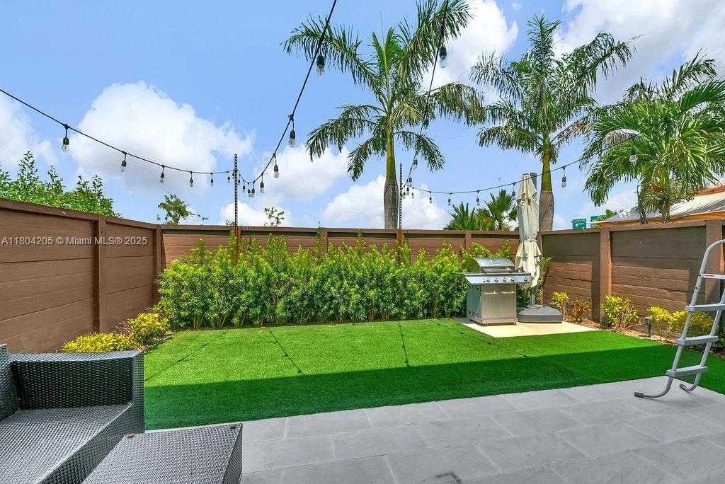 Small Image of 15678 NORTH WEST 91ST CT, Miami Lakes Number 27