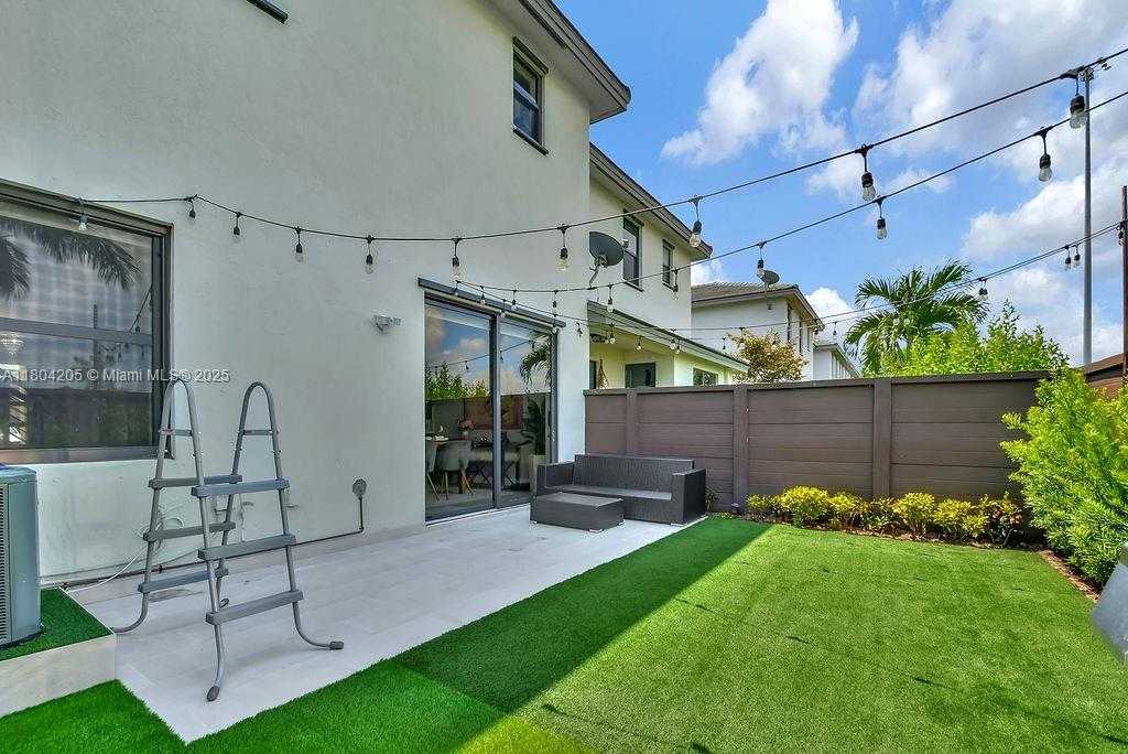 Small Image of 15678 NORTH WEST 91ST CT, Miami Lakes Number 29