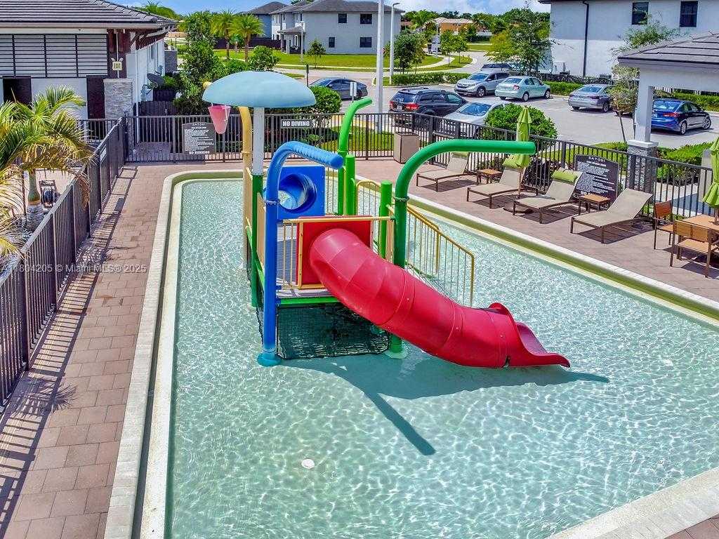 Small Image of 15678 NORTH WEST 91ST CT, Miami Lakes Number 39