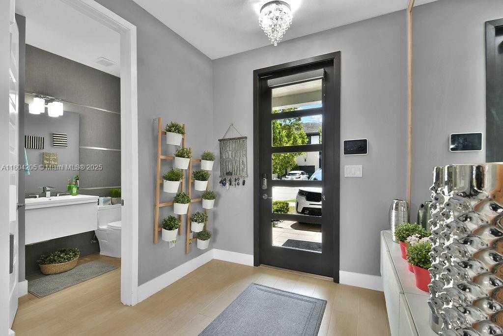 Small Image of 15678 NORTH WEST 91ST CT, Miami Lakes Number 9