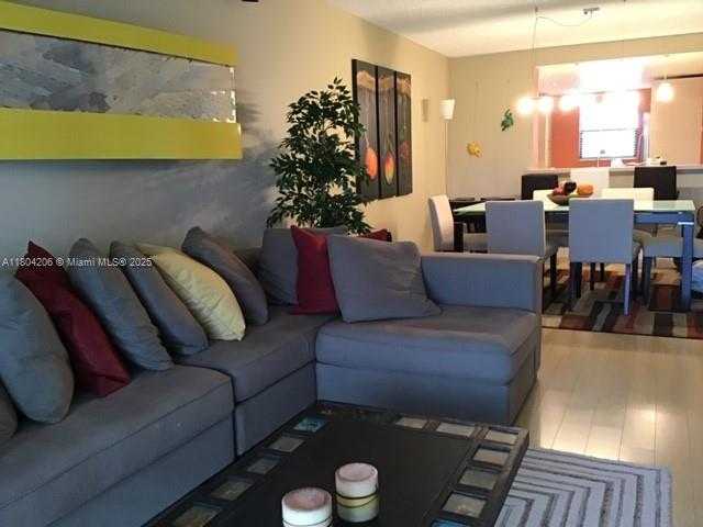 Small Image of 16141 BLATT BLVD #311, Weston Number 2