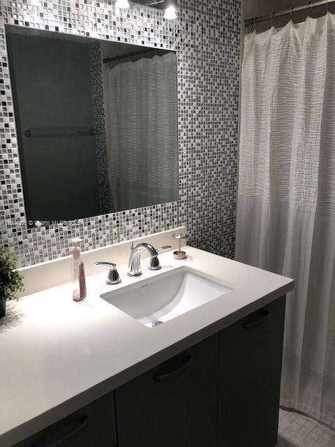 Small Image of 16141 BLATT BLVD #311, Weston Number 7