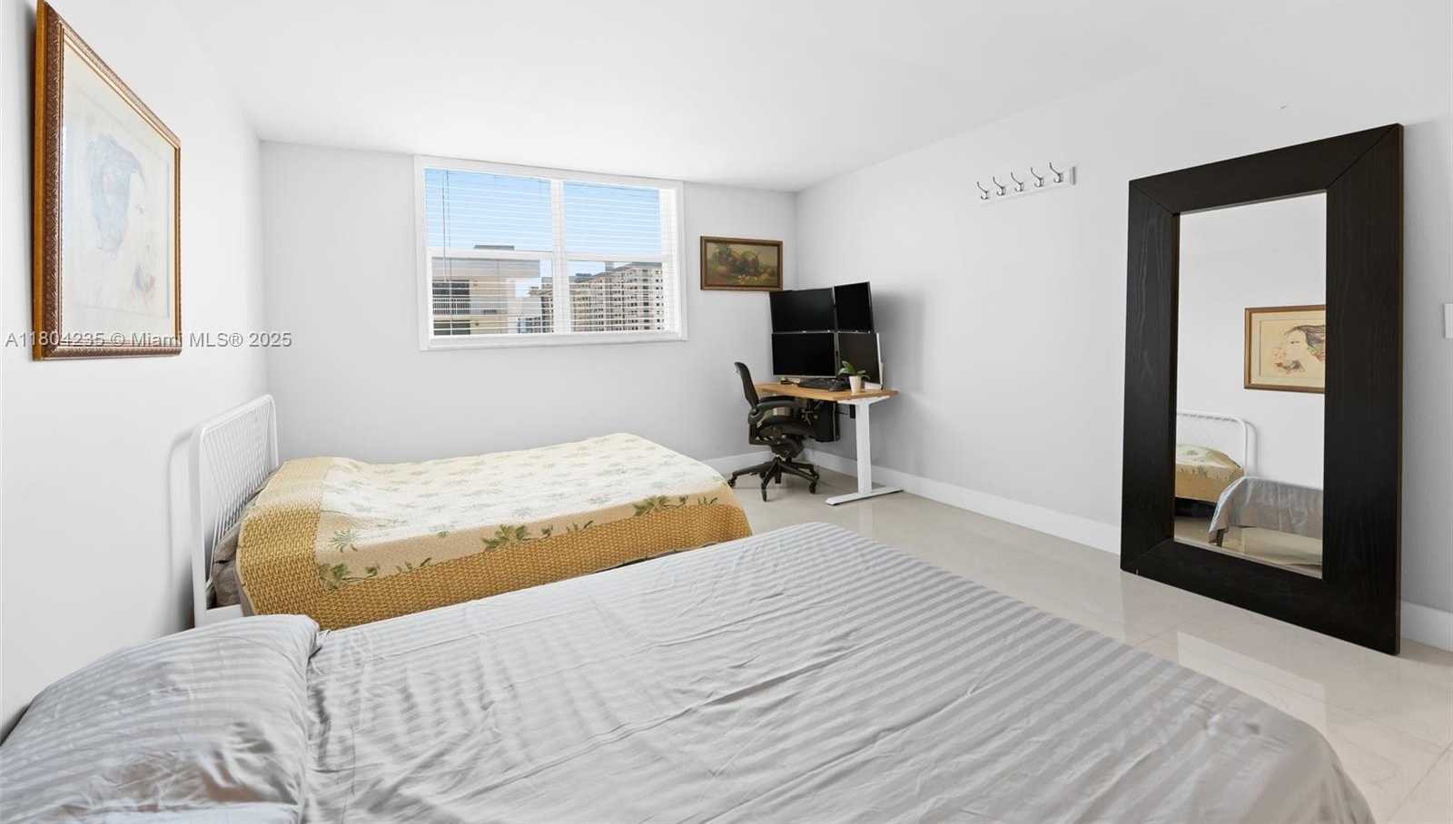 Small Image of 1501 SOUTH OCEAN DR #1005, Hollywood Number 10