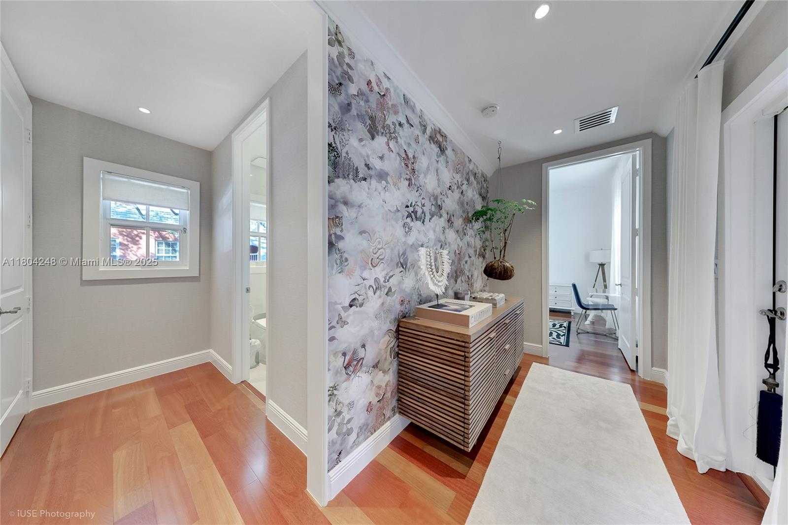 Small Image of 540 LORETTO AVE #19, Coral Gables Number 2