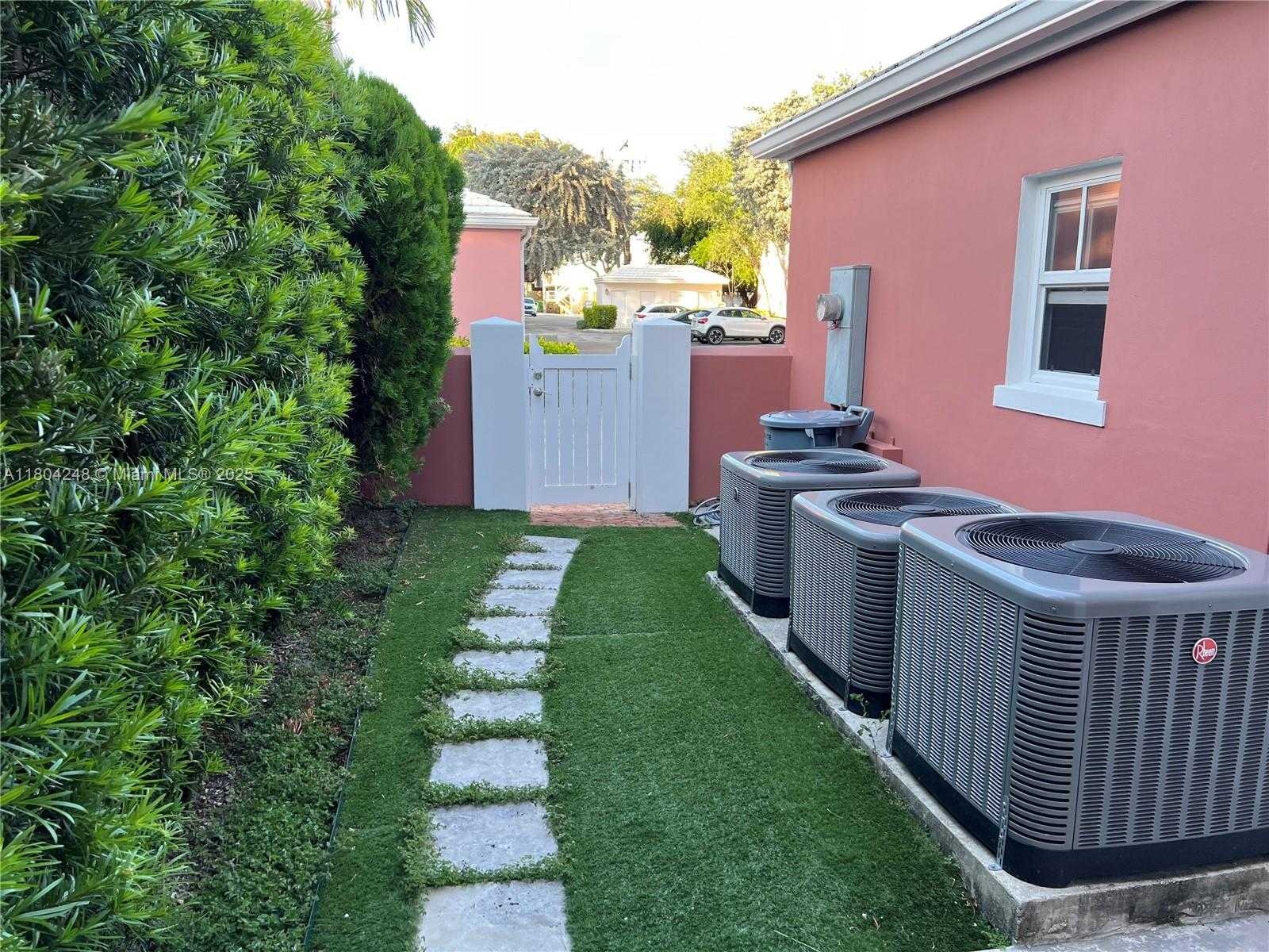 Small Image of 540 LORETTO AVE #19, Coral Gables Number 61