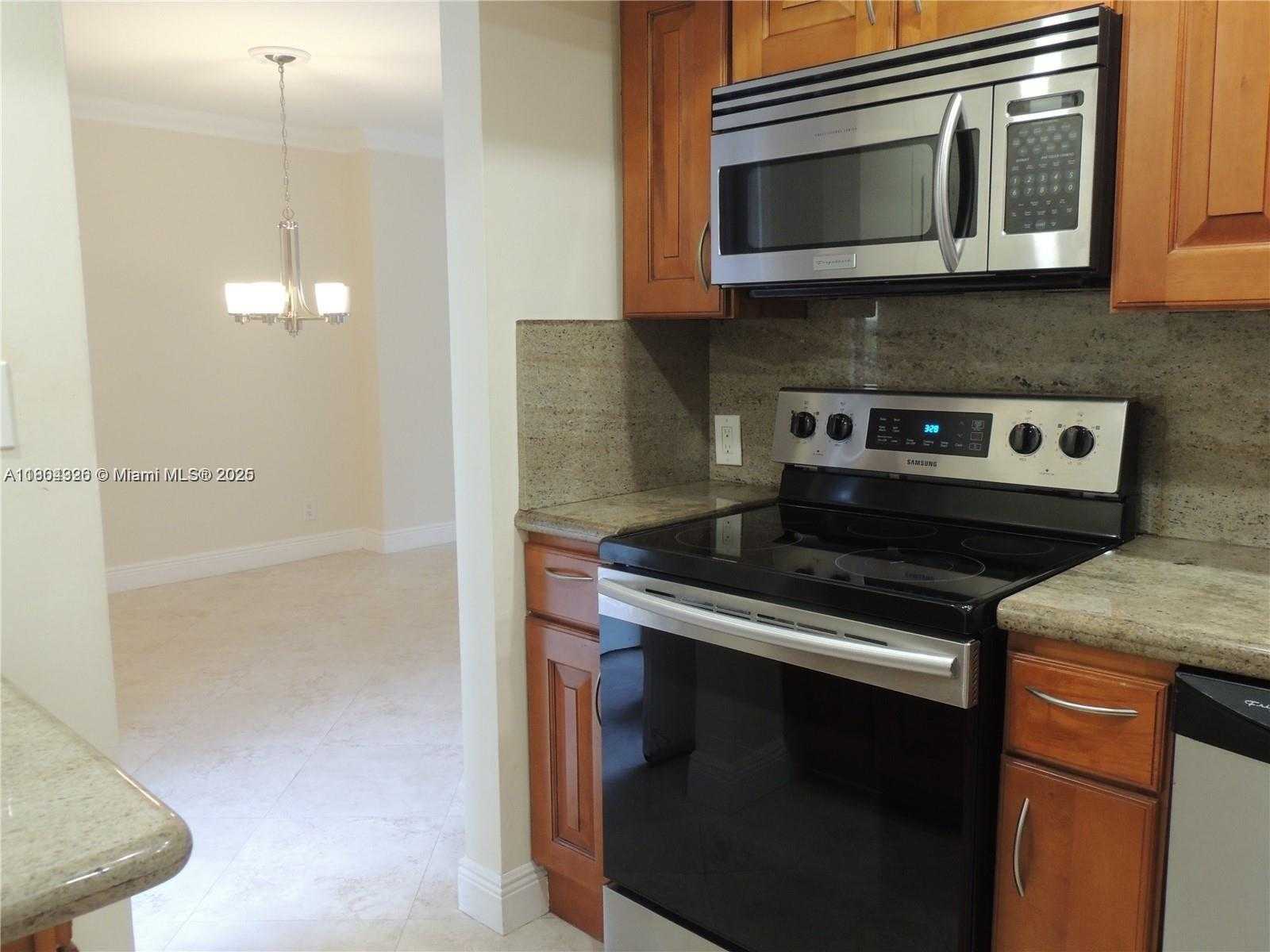 Small Image of 3101 NORTH COUNTRY CLUB DR #107, Aventura Number 12