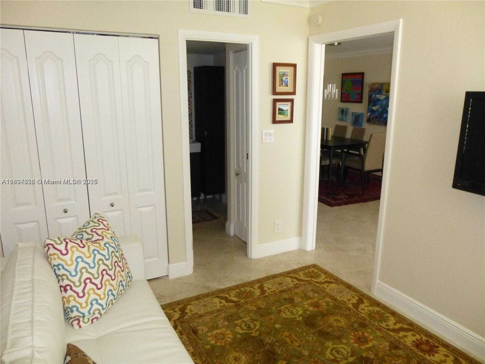 Small Image of 3101 NORTH COUNTRY CLUB DR #107, Aventura Number 14