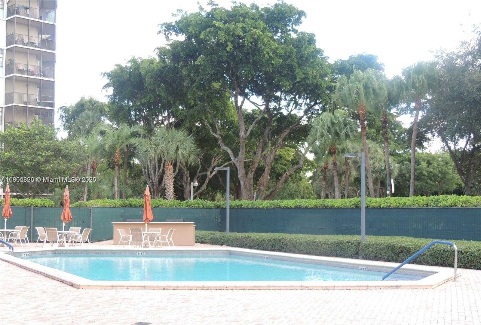Small Image of 3101 NORTH COUNTRY CLUB DR #107, Aventura Number 19