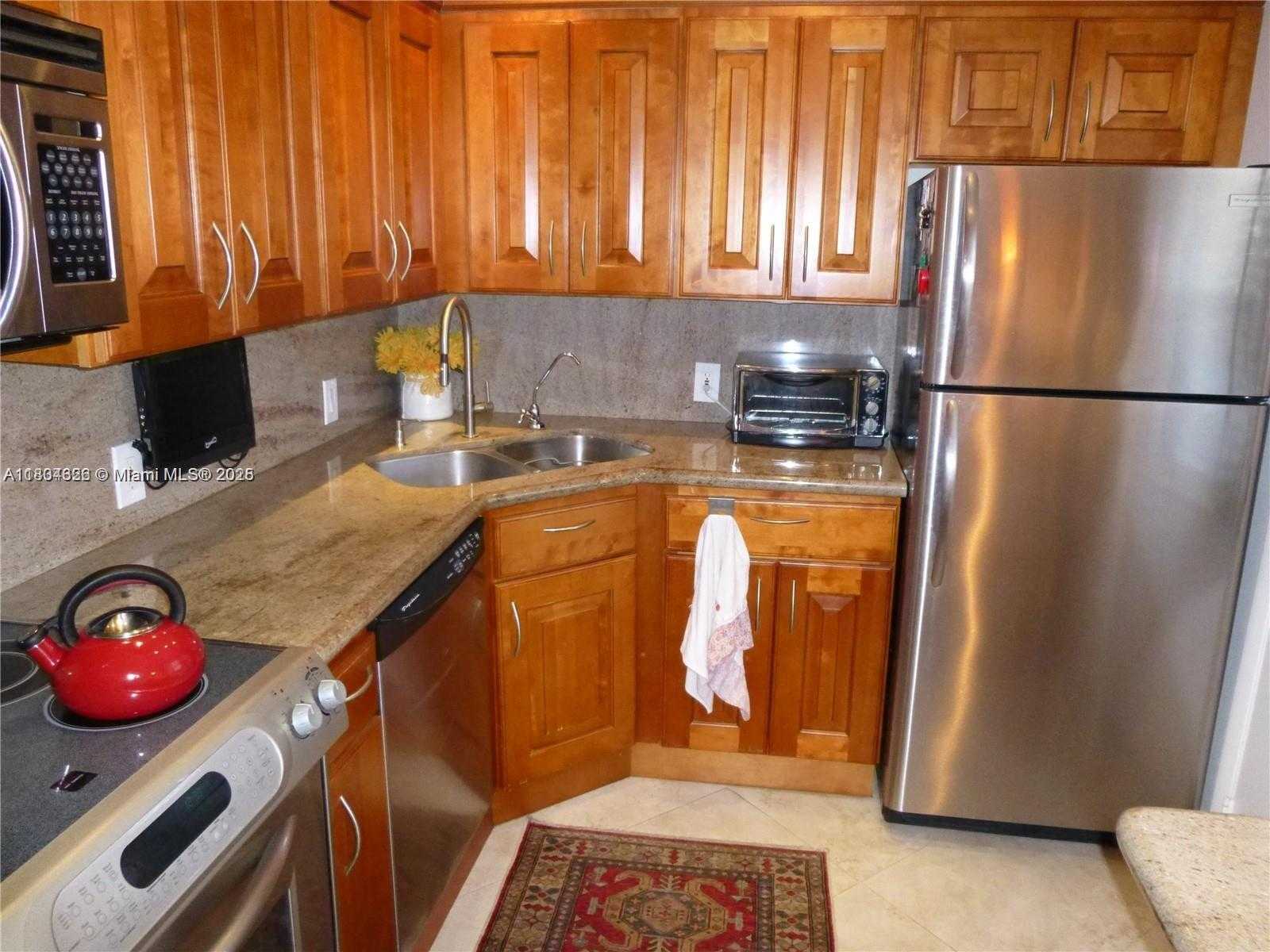 Small Image of 3101 NORTH COUNTRY CLUB DR #107, Aventura Number 9