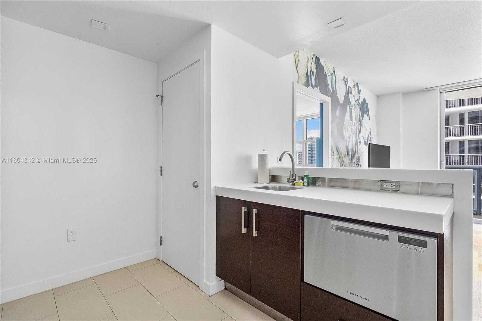 Small Image of 17315 COLLINS AVE #1008, Sunny Isles Beach Number 13