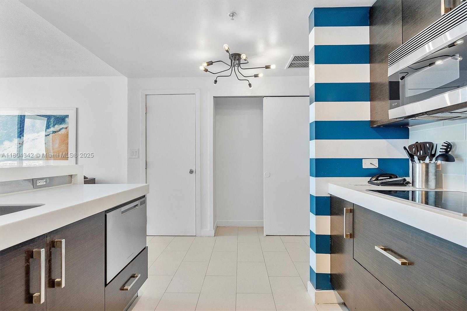 Small Image of 17315 COLLINS AVE #1008, Sunny Isles Beach Number 14