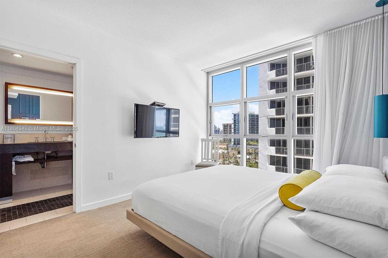 Small Image of 17315 COLLINS AVE #1008, Sunny Isles Beach Number 17