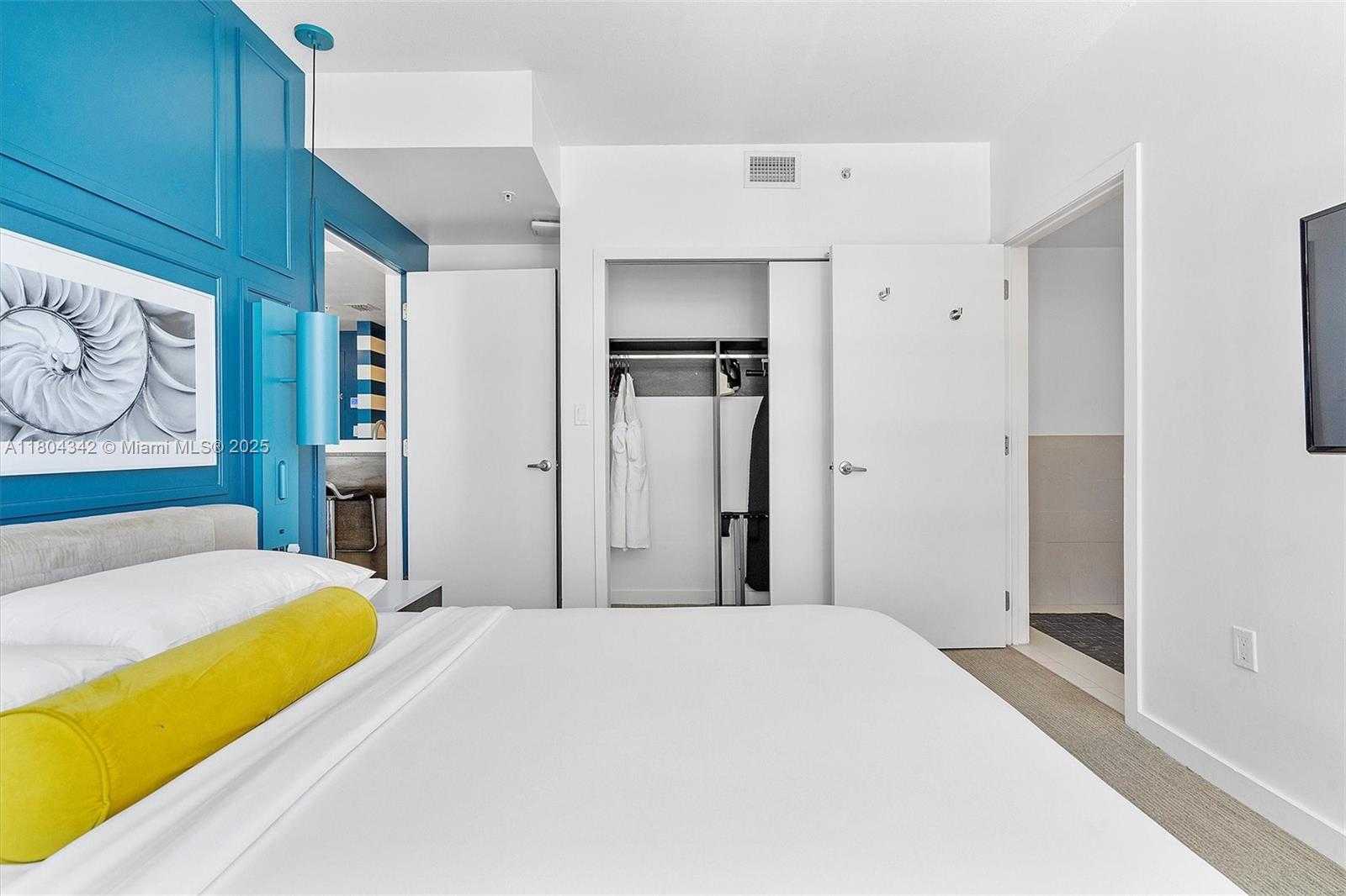 Small Image of 17315 COLLINS AVE #1008, Sunny Isles Beach Number 21