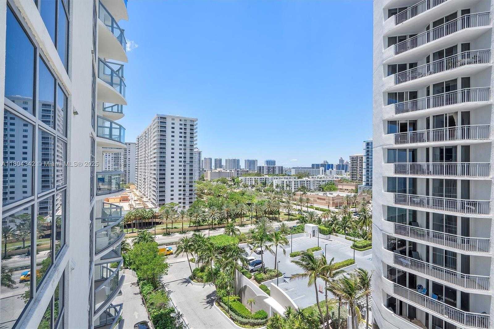 Small Image of 17315 COLLINS AVE #1008, Sunny Isles Beach Number 30