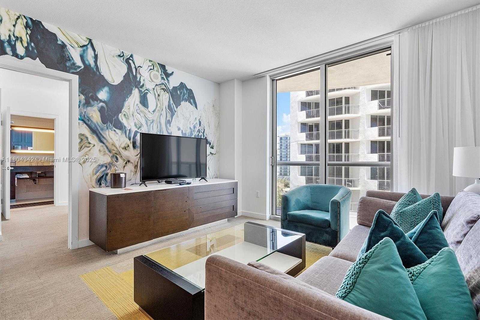 Small Image of 17315 COLLINS AVE #1008, Sunny Isles Beach Number 5