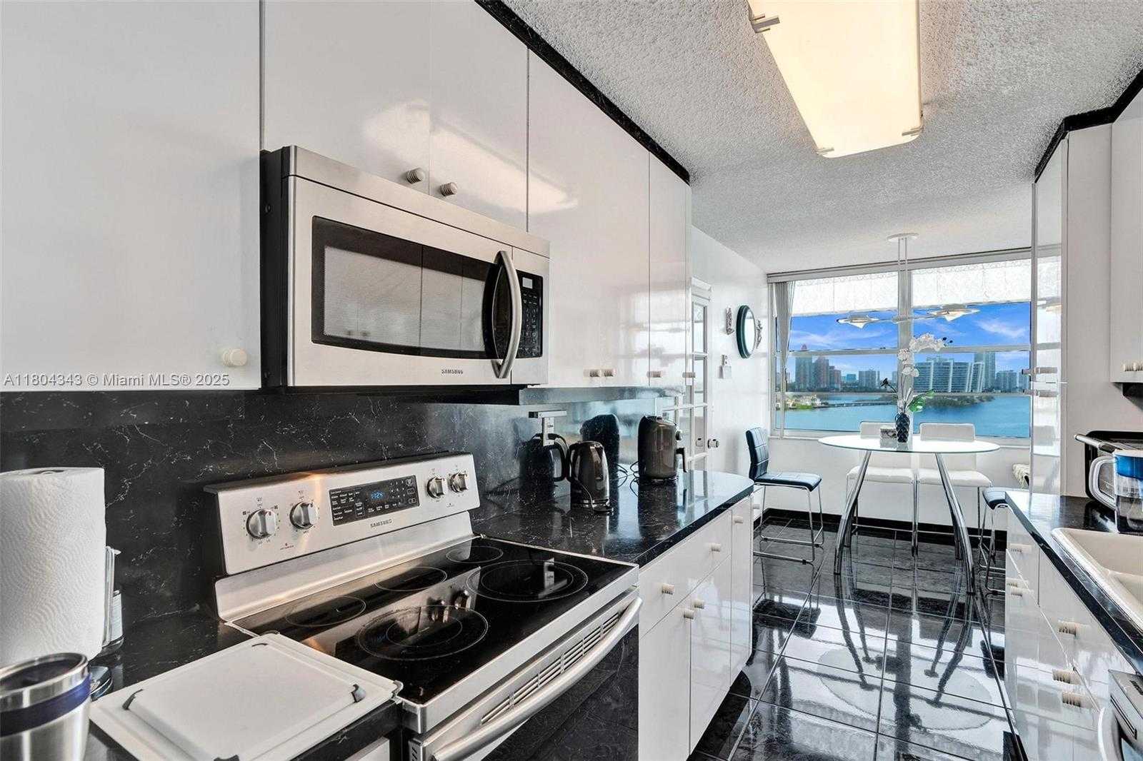 Small Image of 301 174TH ST #1503, Sunny Isles Beach Number 16