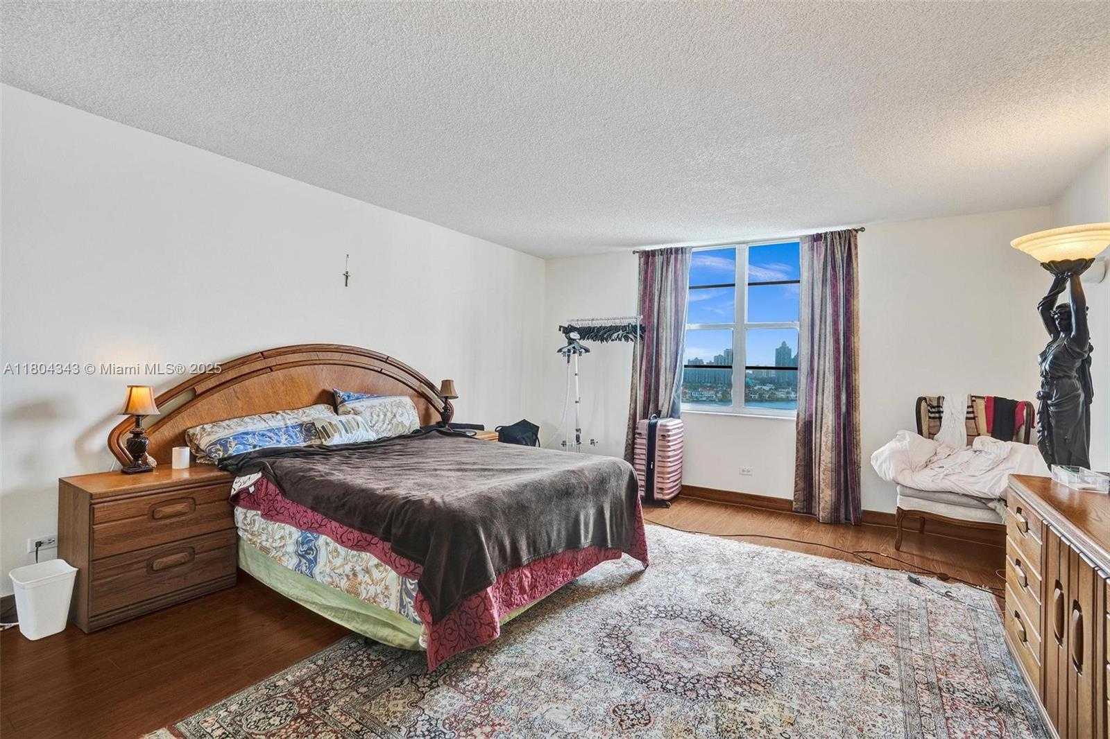 Small Image of 301 174TH ST #1503, Sunny Isles Beach Number 25