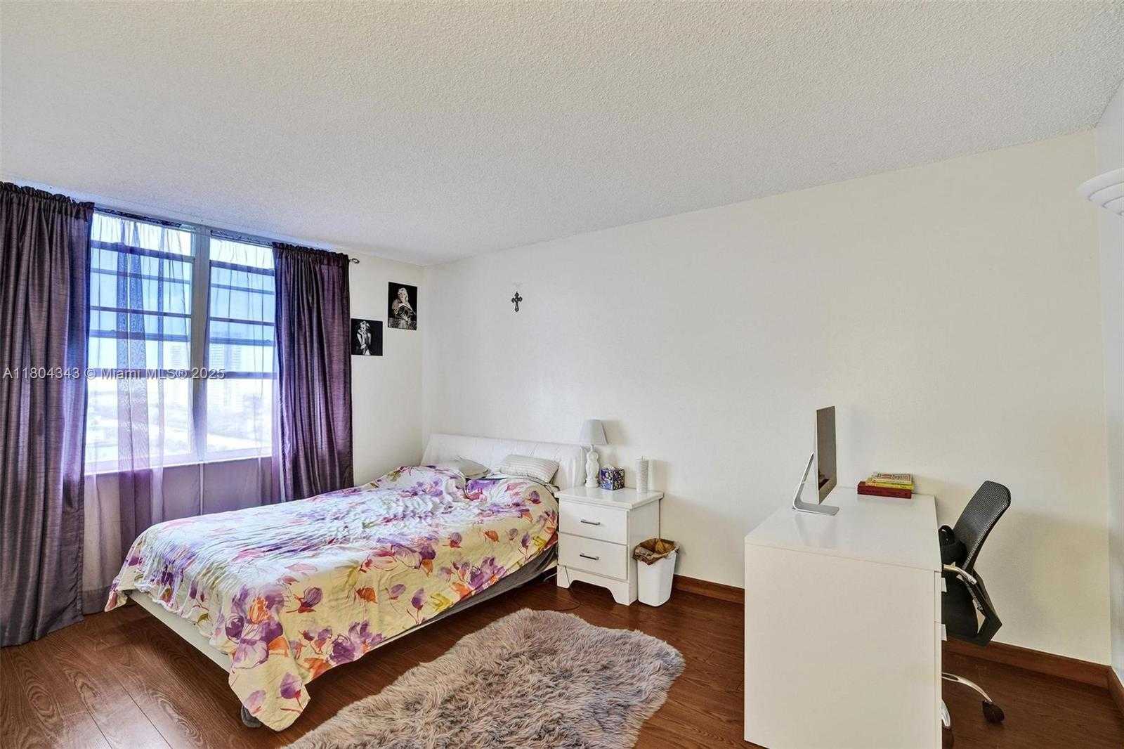 Small Image of 301 174TH ST #1503, Sunny Isles Beach Number 32