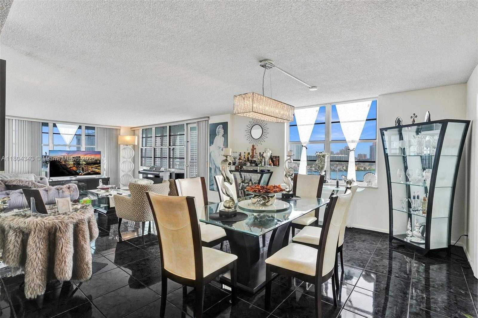 Small Image of 301 174TH ST #1503, Sunny Isles Beach Number 4