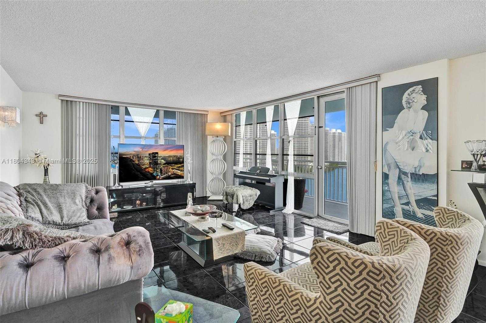 Small Image of 301 174TH ST #1503, Sunny Isles Beach Number 7