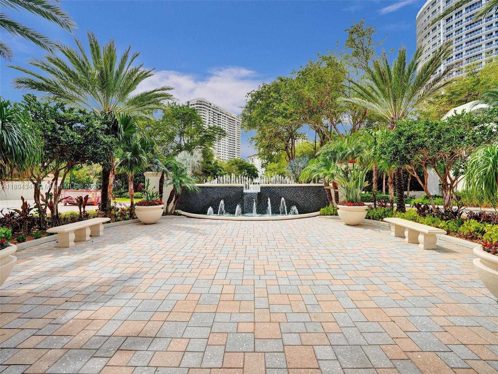 Small Image of 3000 ISLAND BLVD #TH-5, Aventura Number 37