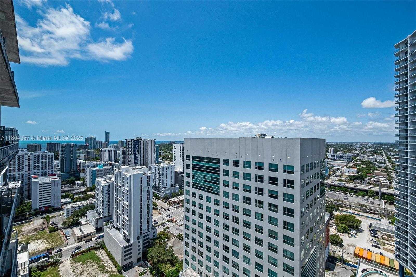 Small Image of 690 SOUTH WEST 1ST CT #PHI26, Miami Number 24