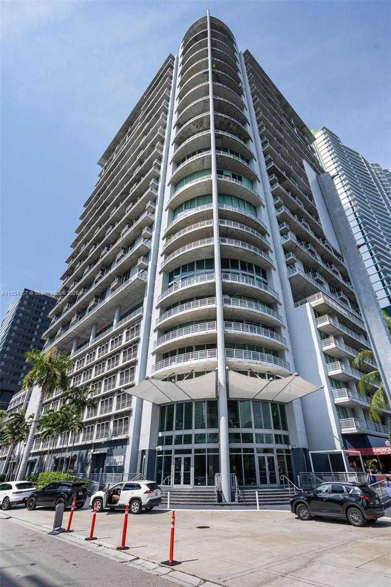 Small Image of 690 SOUTH WEST 1ST CT #PHI26, Miami Number 46