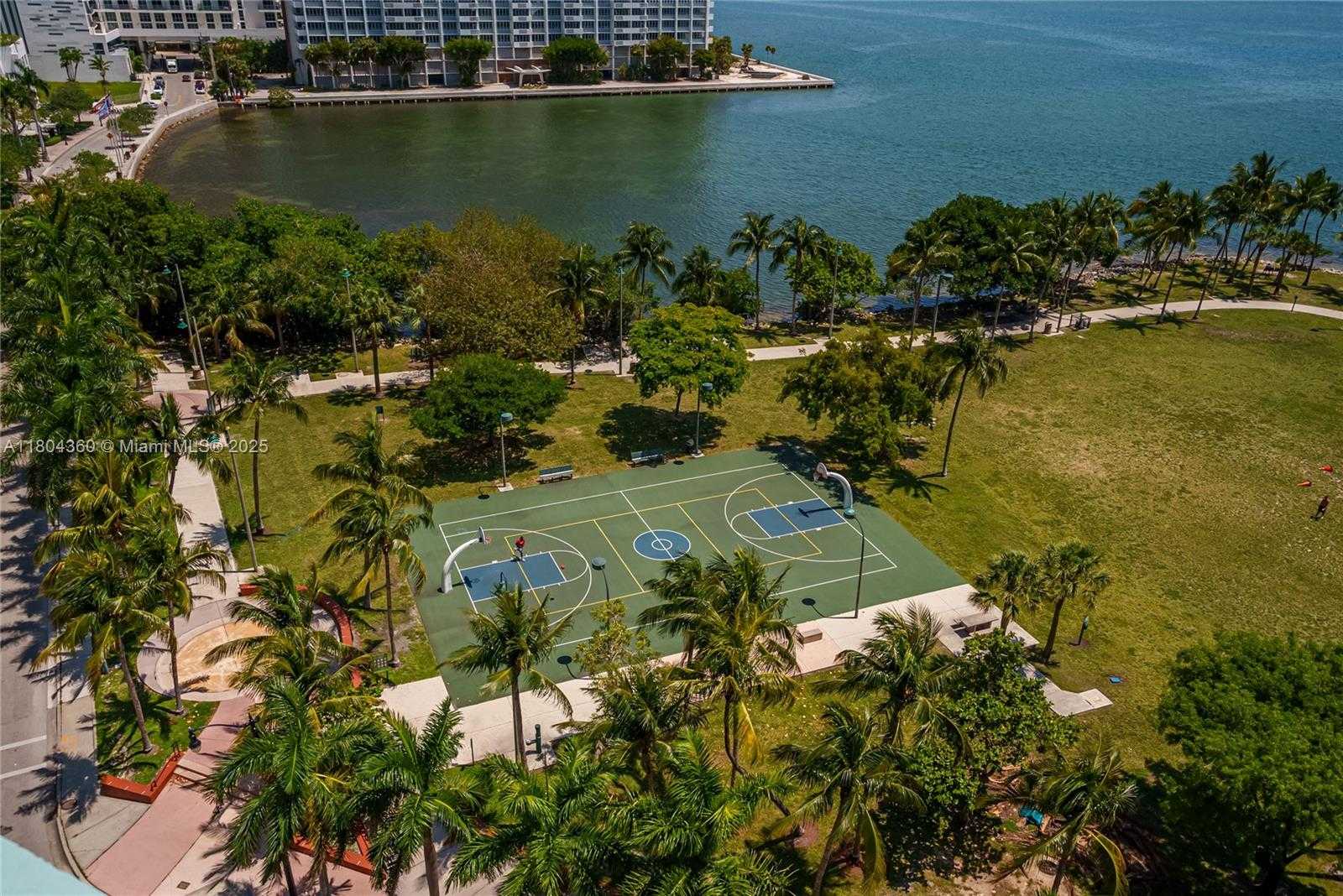 Small Image of 1900 NORTH BAYSHORE DR #1918, Miami Number 33