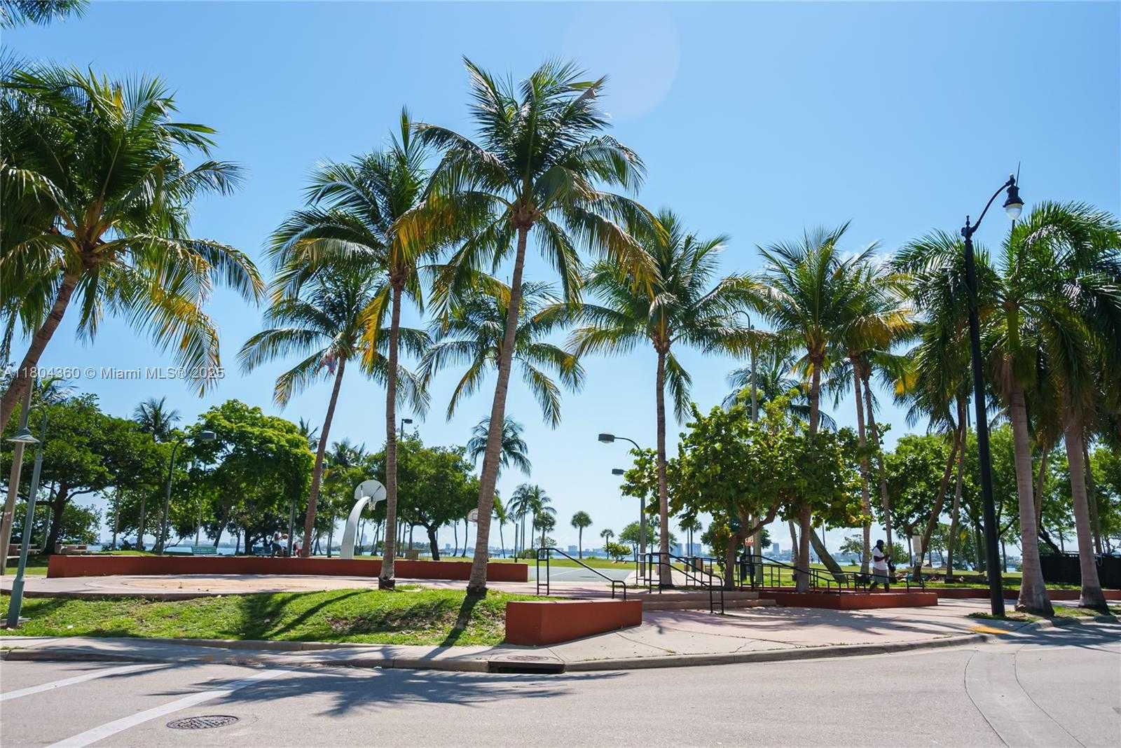 Small Image of 1900 NORTH BAYSHORE DR #1918, Miami Number 41
