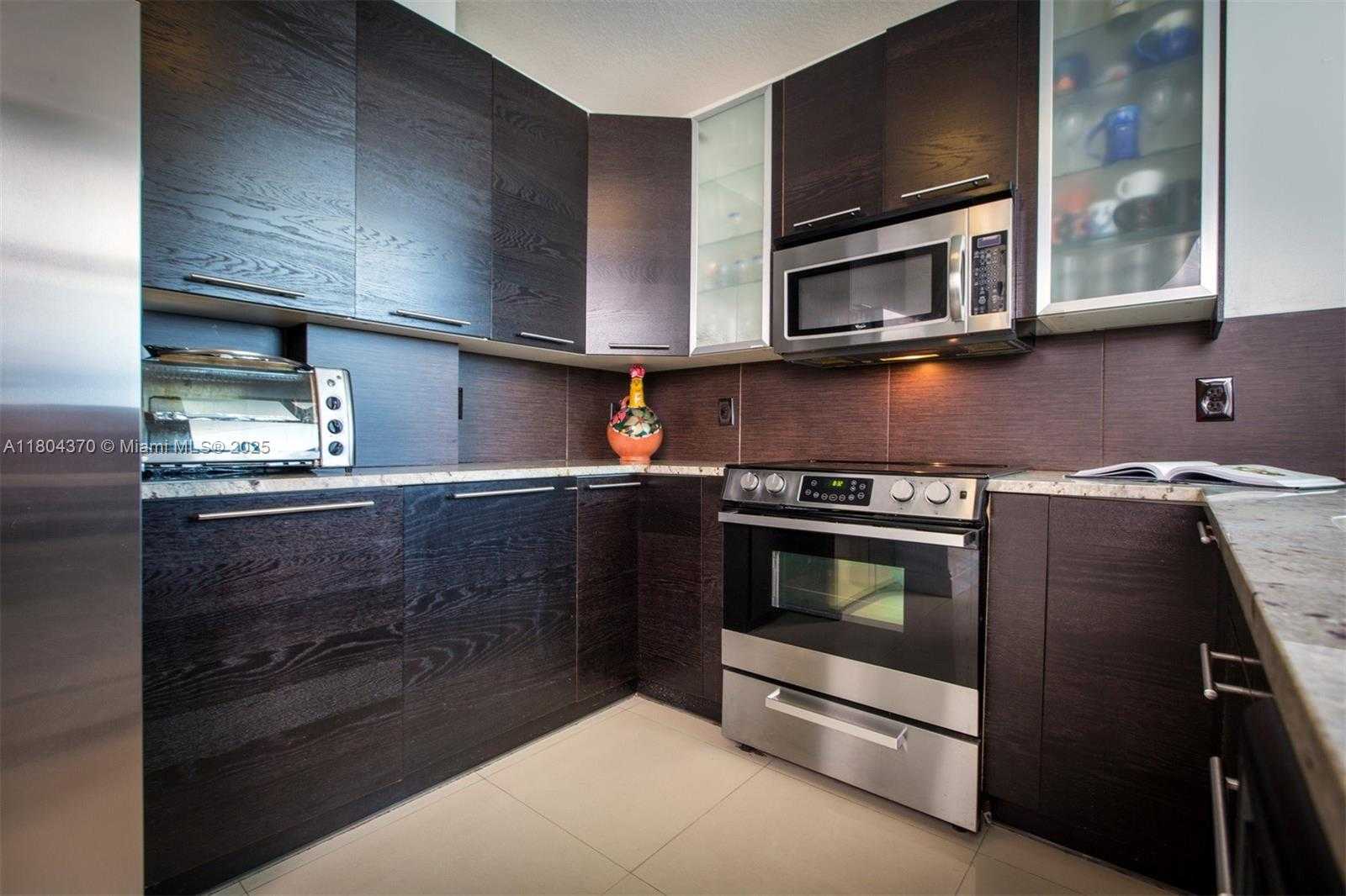 Small Image of 1250 SOUTH MIAMI AVE #3106, Miami Number 27