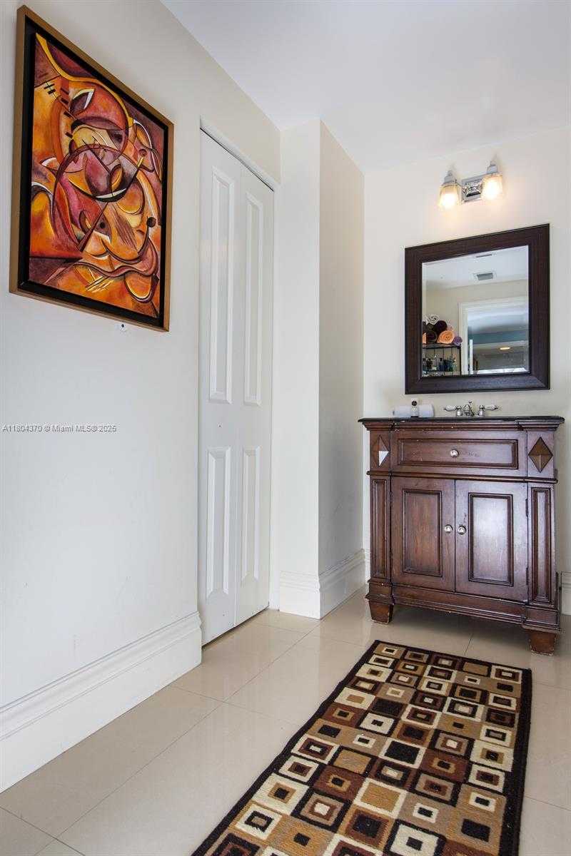 Small Image of 1250 SOUTH MIAMI AVE #3106, Miami Number 36