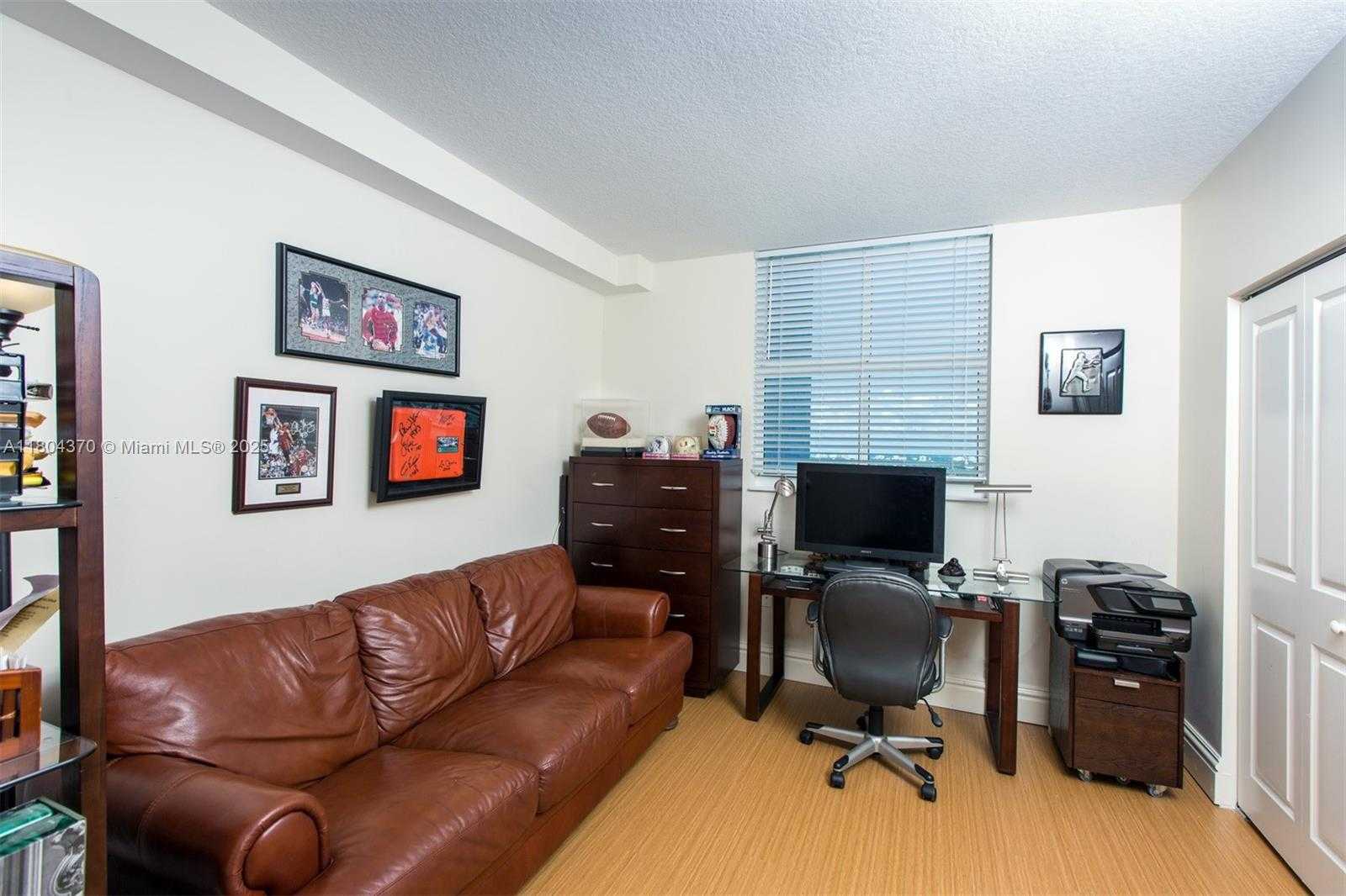 Small Image of 1250 SOUTH MIAMI AVE #3106, Miami Number 4