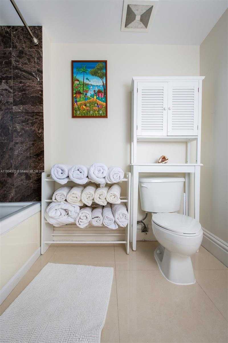 Small Image of 1250 SOUTH MIAMI AVE #3106, Miami Number 40