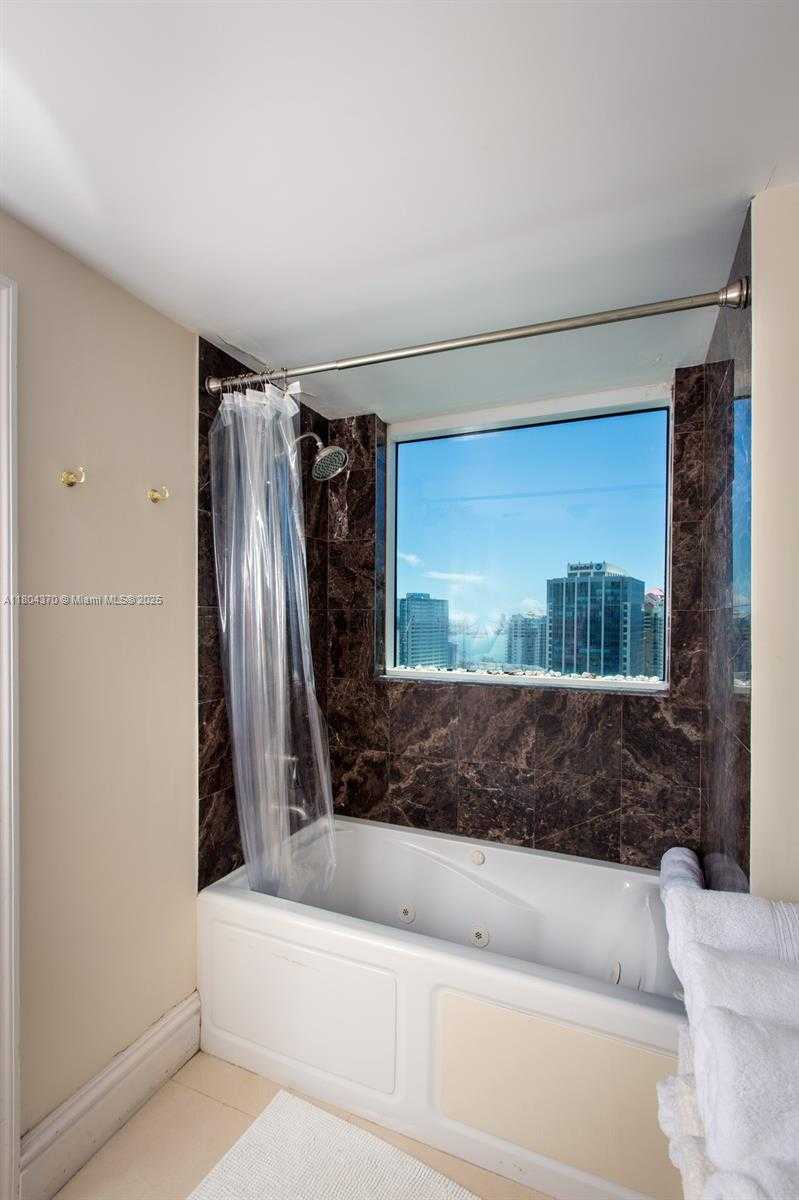 Small Image of 1250 SOUTH MIAMI AVE #3106, Miami Number 43