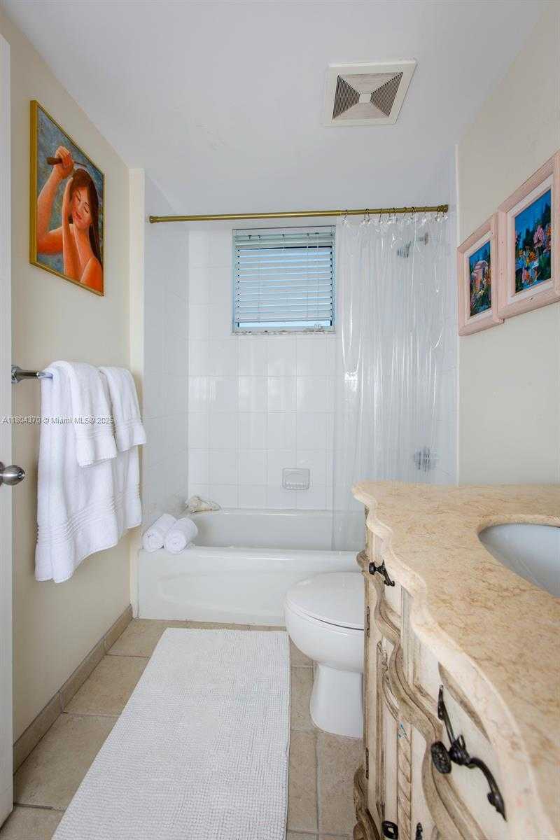 Small Image of 1250 SOUTH MIAMI AVE #3106, Miami Number 46