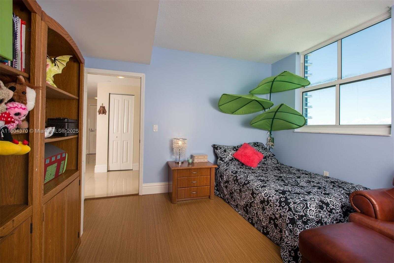 Small Image of 1250 SOUTH MIAMI AVE #3106, Miami Number 48