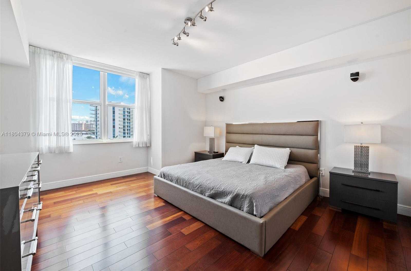 Small Image of 3330 NORTH EAST 190TH ST #717, Aventura Number 17
