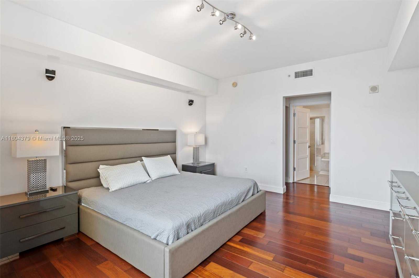 Small Image of 3330 NORTH EAST 190TH ST #717, Aventura Number 20