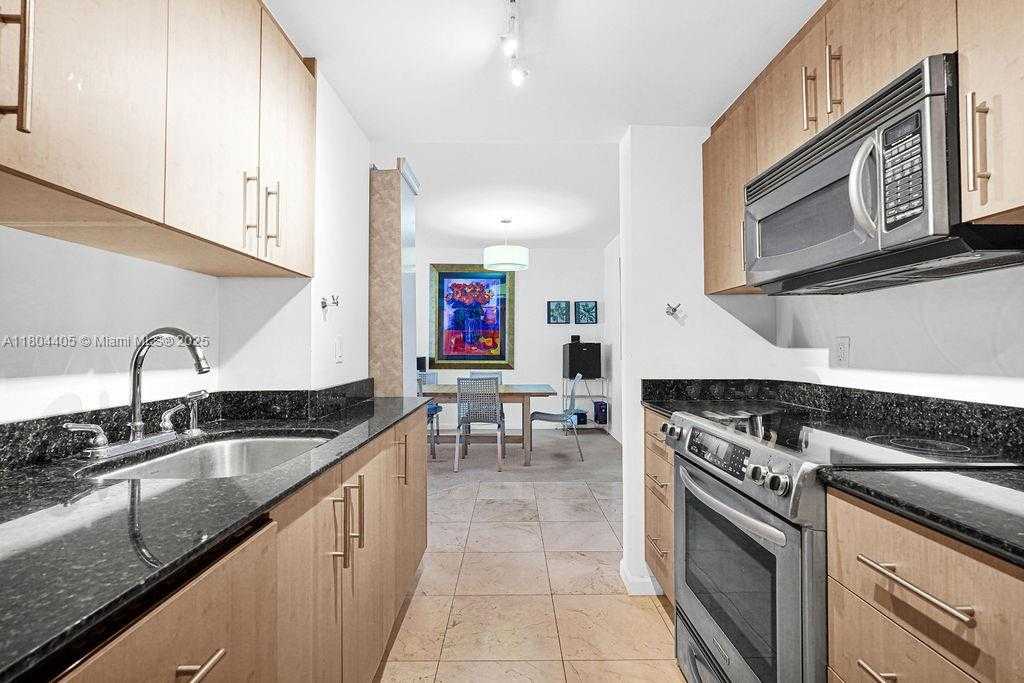 Small Image of 10275 COLLINS AVE #1506, Bal Harbour Number 12