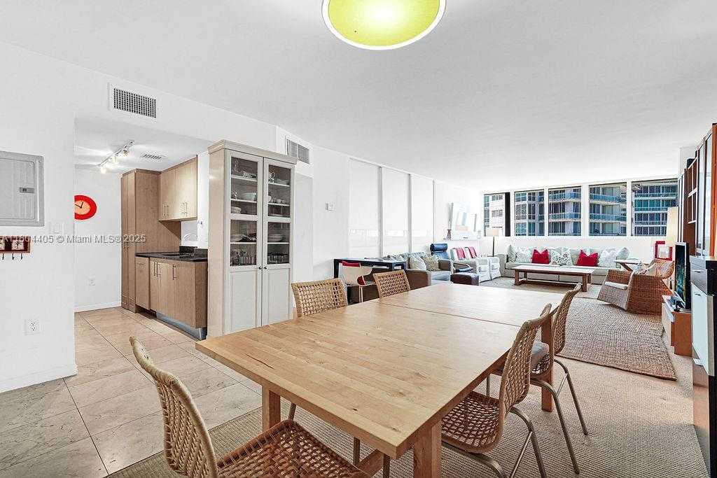 Small Image of 10275 COLLINS AVE #1506, Bal Harbour Number 9