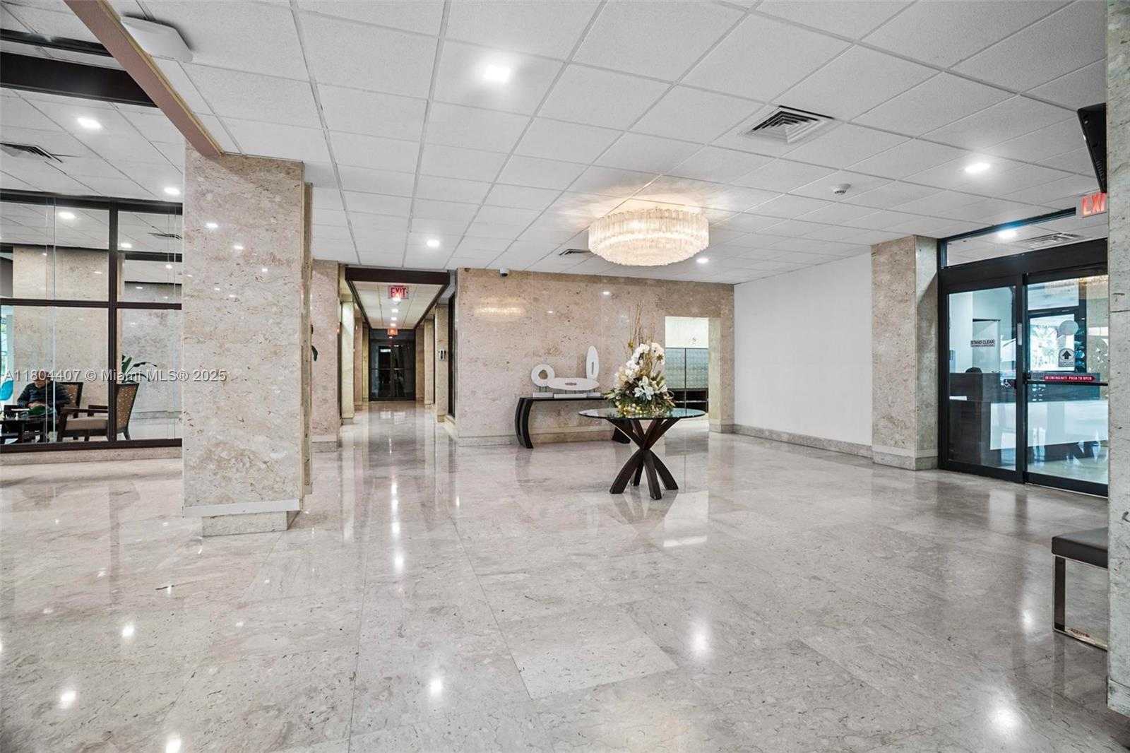 Small Image of 300 BAYVIEW DR #2108, Sunny Isles Beach Number 29
