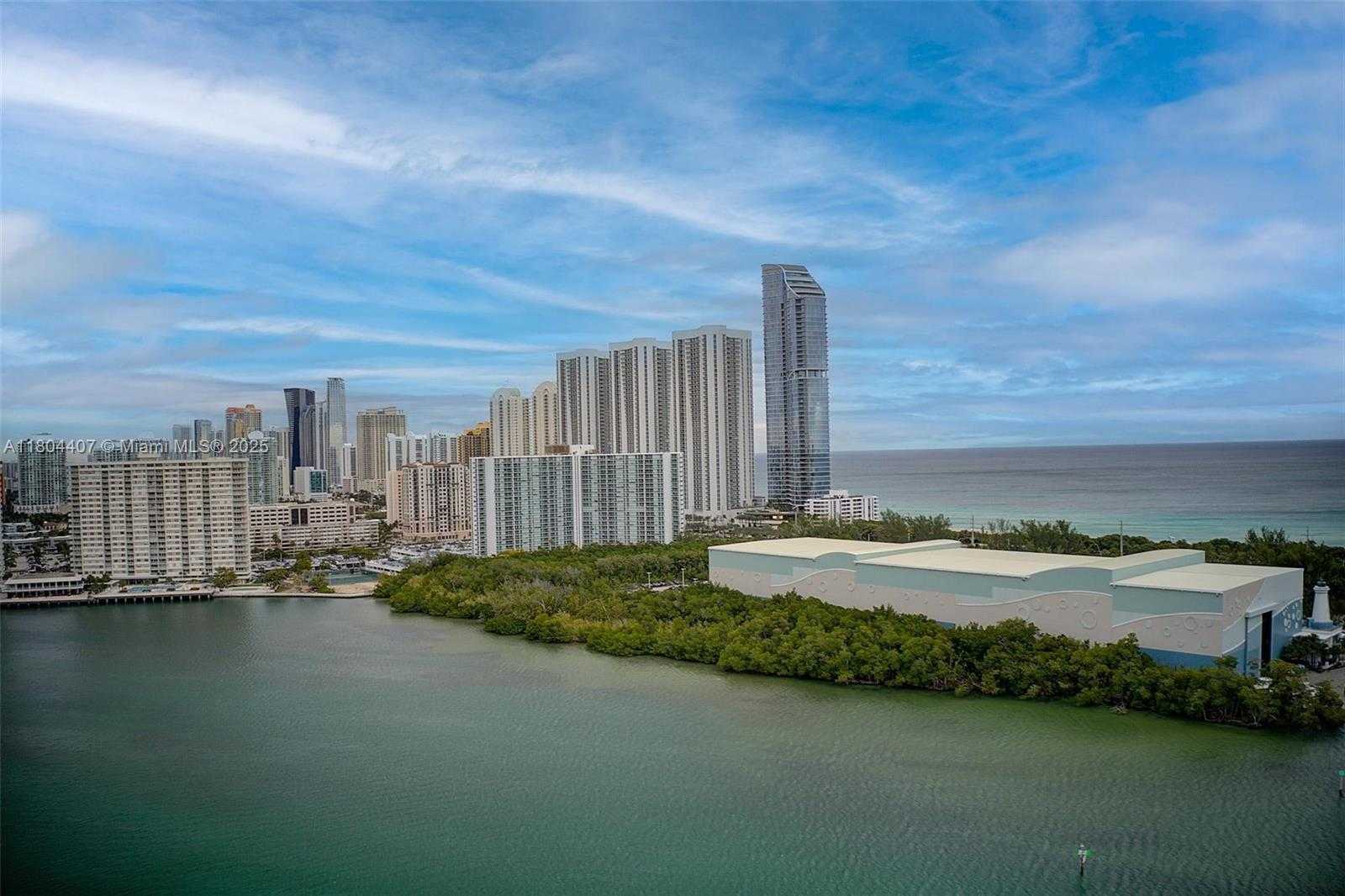 Small Image of 300 BAYVIEW DR #2108, Sunny Isles Beach Number 38