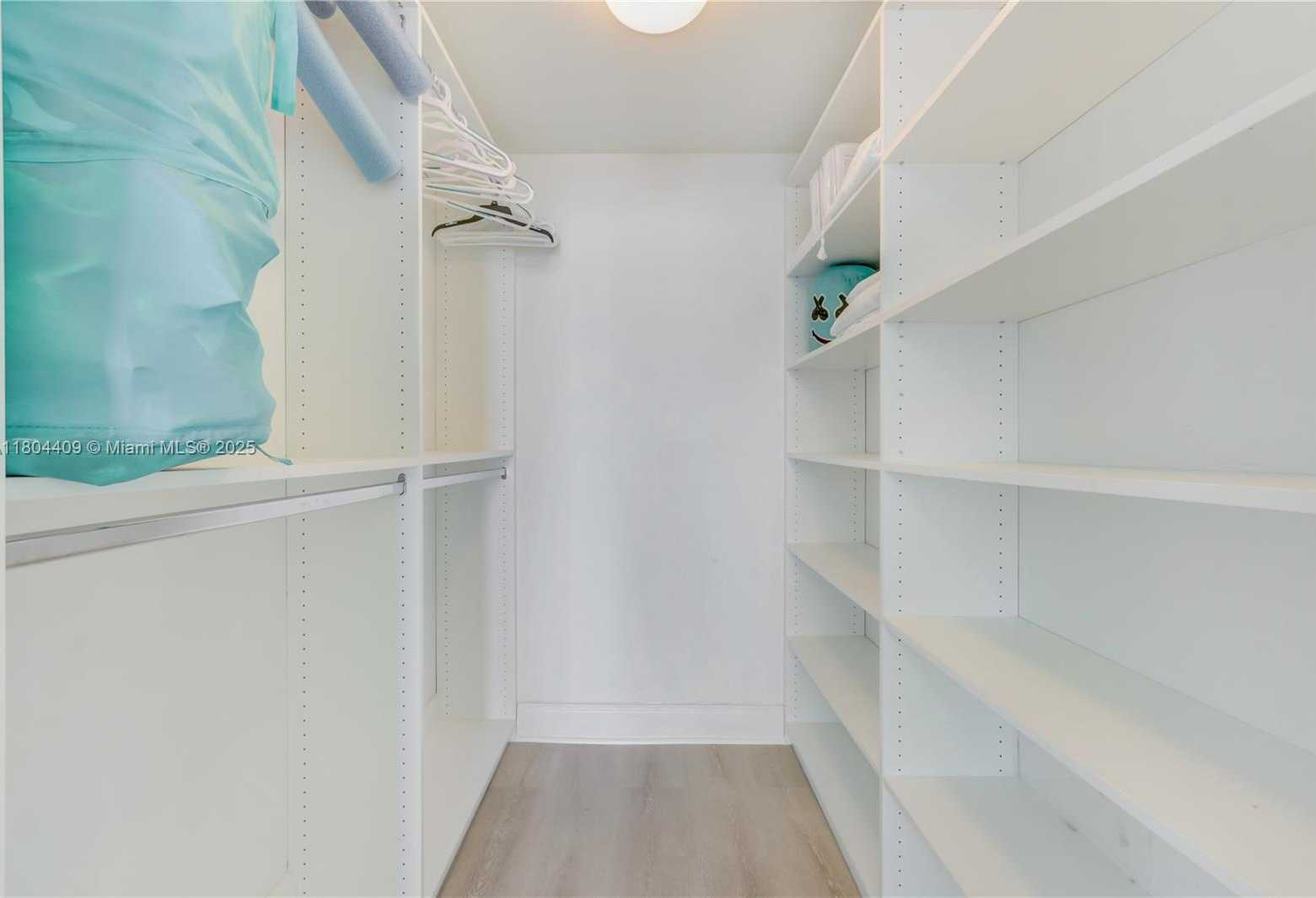 Small Image of 1830 SOUTH OCEAN DR #3804, Hallandale Beach Number 21