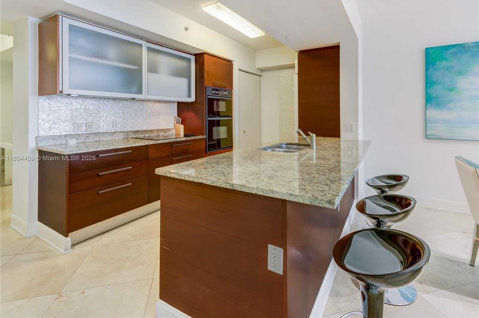 Small Image of 1830 SOUTH OCEAN DR #3804, Hallandale Beach Number 5