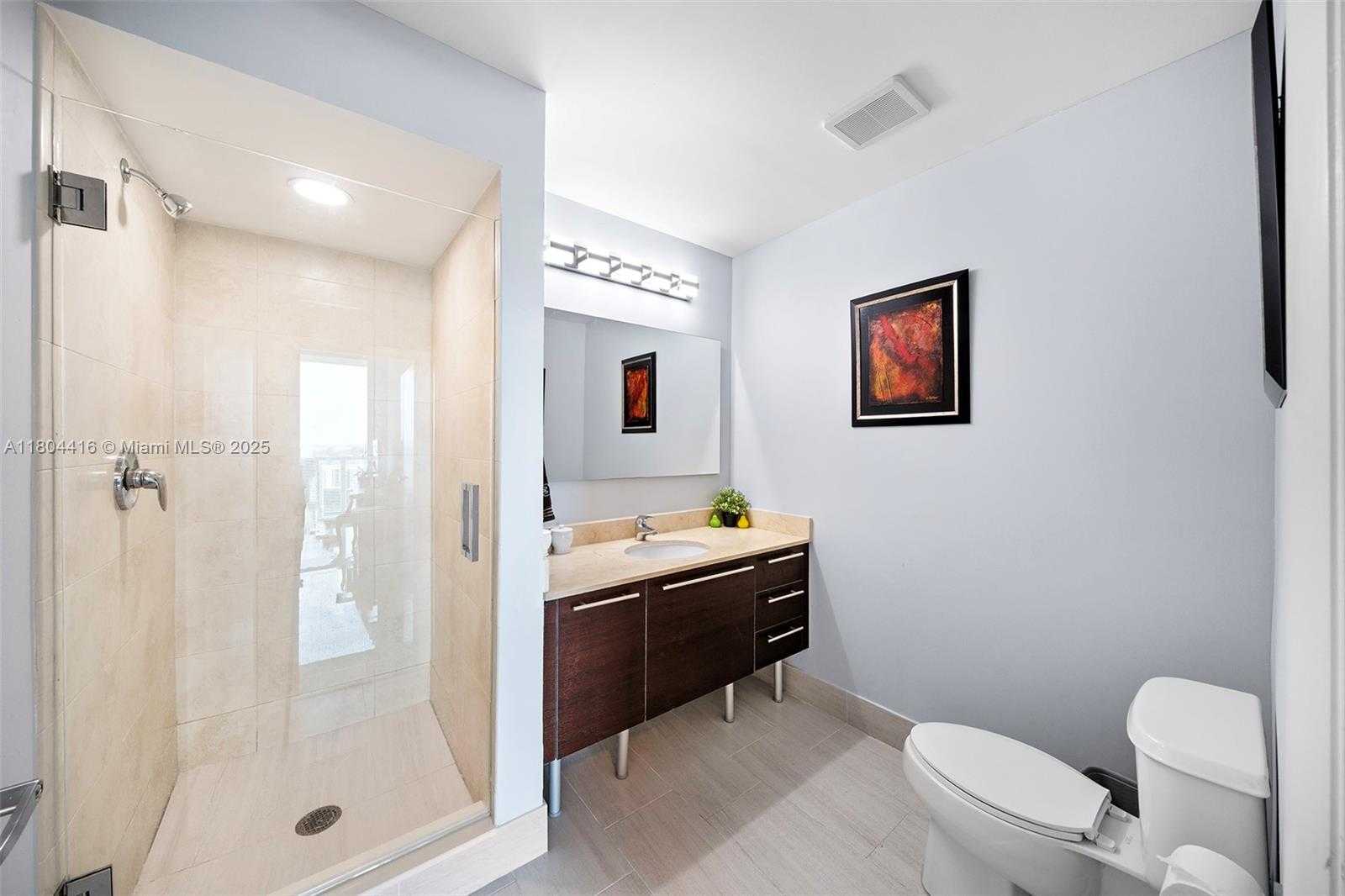 Small Image of 1900 NORTH BAYSHORE DR #2512, Miami Number 21