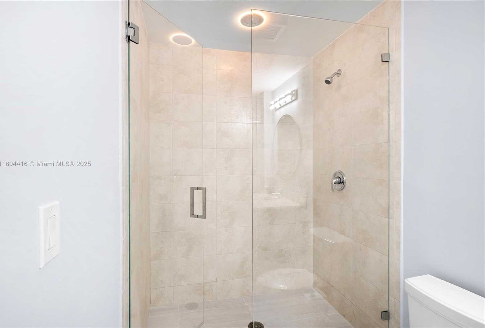 Small Image of 1900 NORTH BAYSHORE DR #2512, Miami Number 23