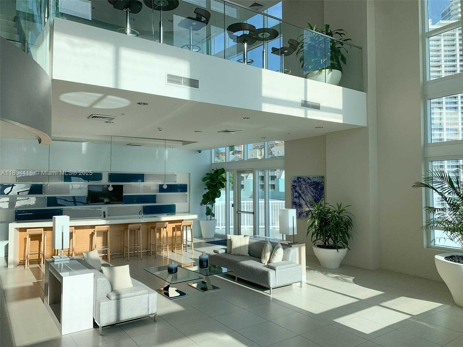Small Image of 1900 NORTH BAYSHORE DR #2512, Miami Number 32