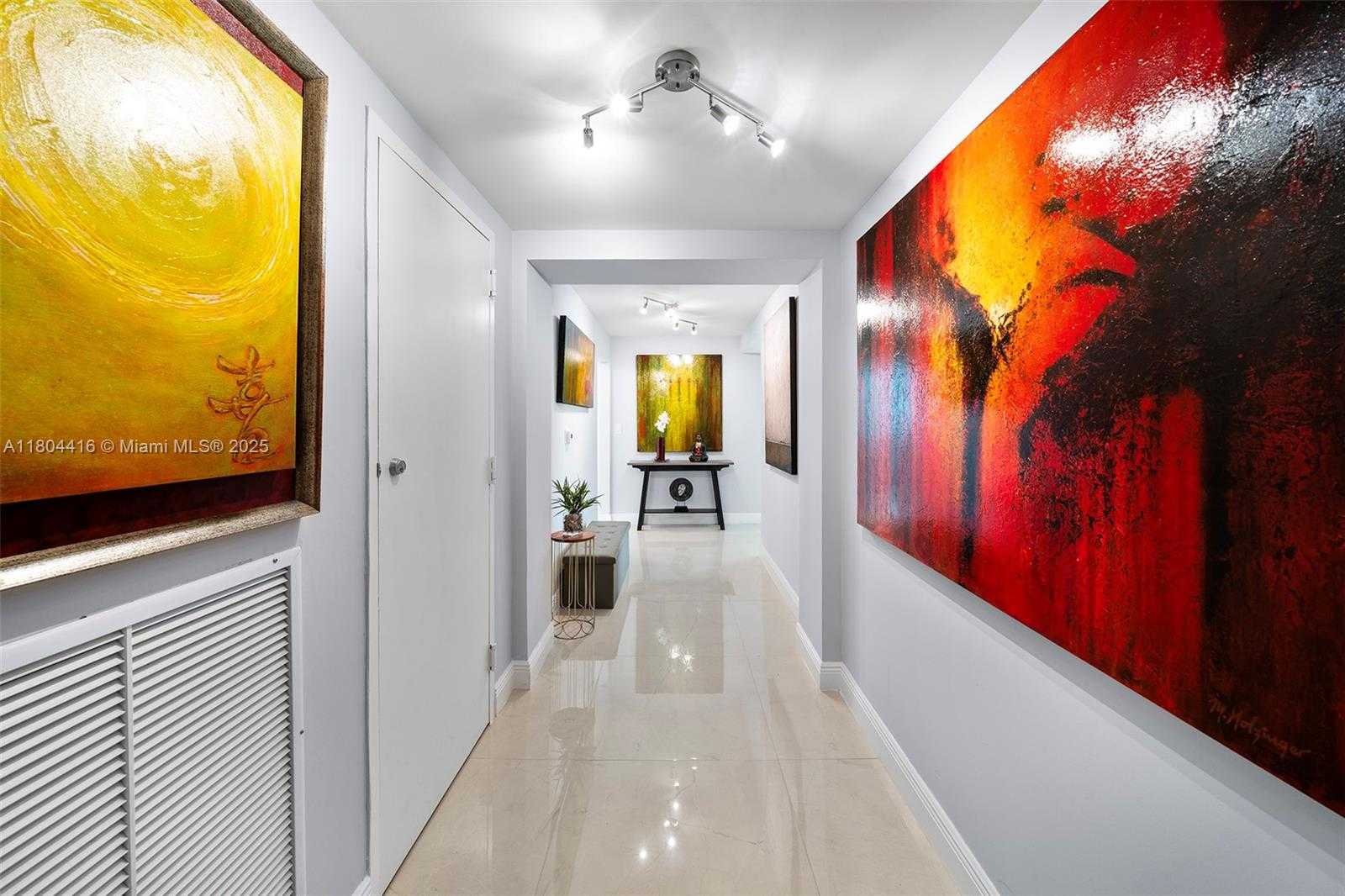 Small Image of 1900 NORTH BAYSHORE DR #2512, Miami Number 4