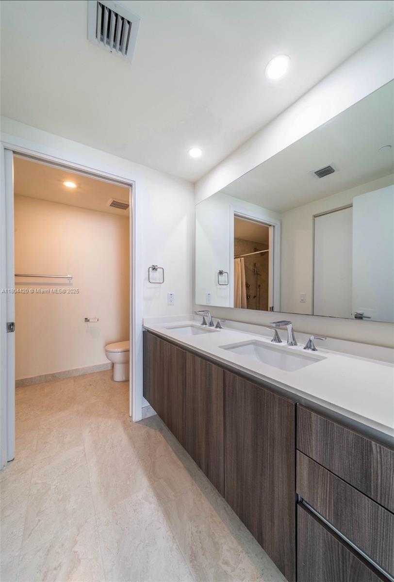 Small Image of 488 NE 18TH #2703, Miami Number 11